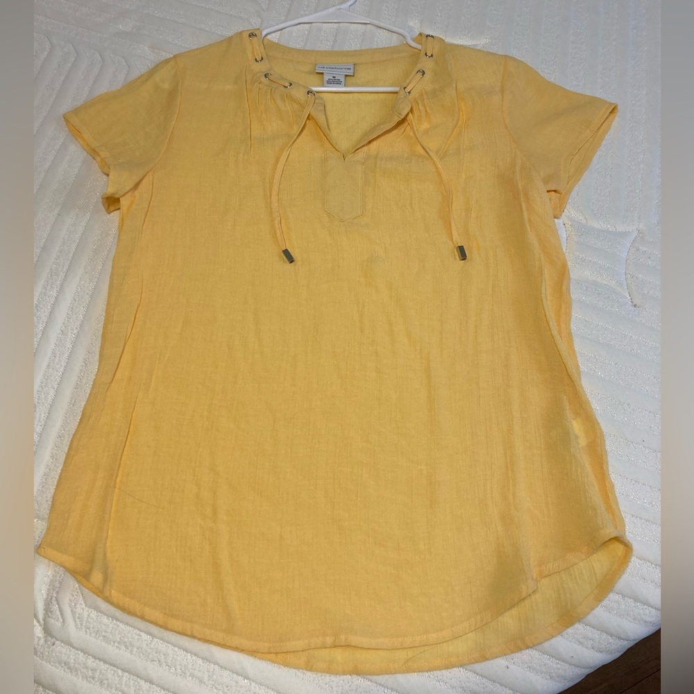 Liz Claiborne Mustard Lace-Up Short Sleeve Top